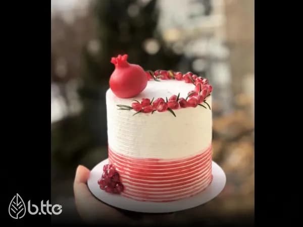 کیک شب یلدا برای مدرسه