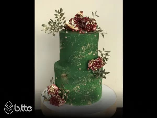 کیک شب یلدا برای عروس